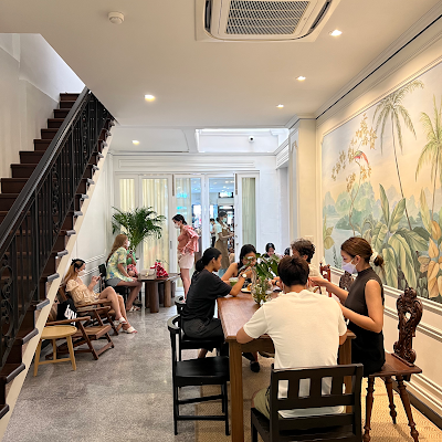 BAAN 125 HANGOUT : coffee, V60, matcha and potteries.