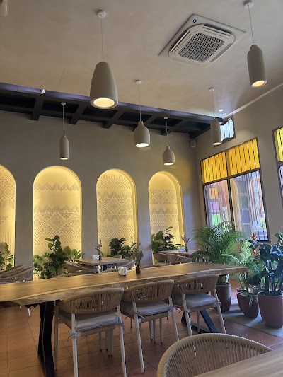 The Firefly Club (Thai Restaurant)